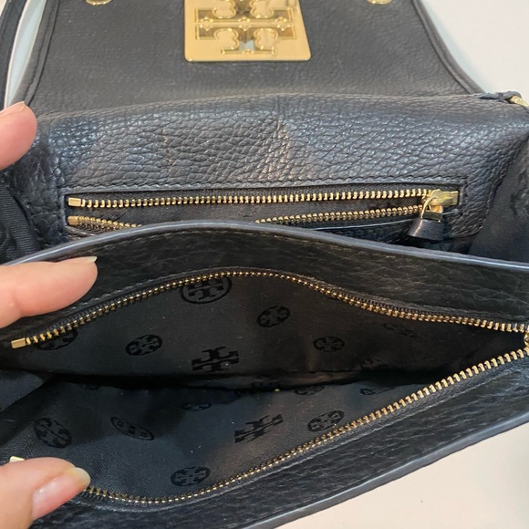 Tory Burch cross body - Picture 5 of 10